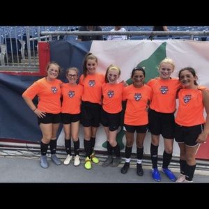 Meet your Posher, Lauren